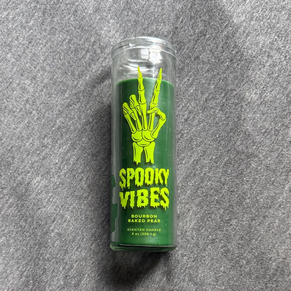 Spooky Vibes Green Bourbon Baked Pear Scented Candle